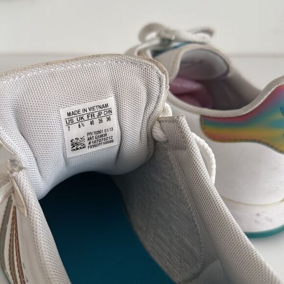 Adidas Samoa White Sneakers with Multicolor Stripes EUC - Picture 4 of 5